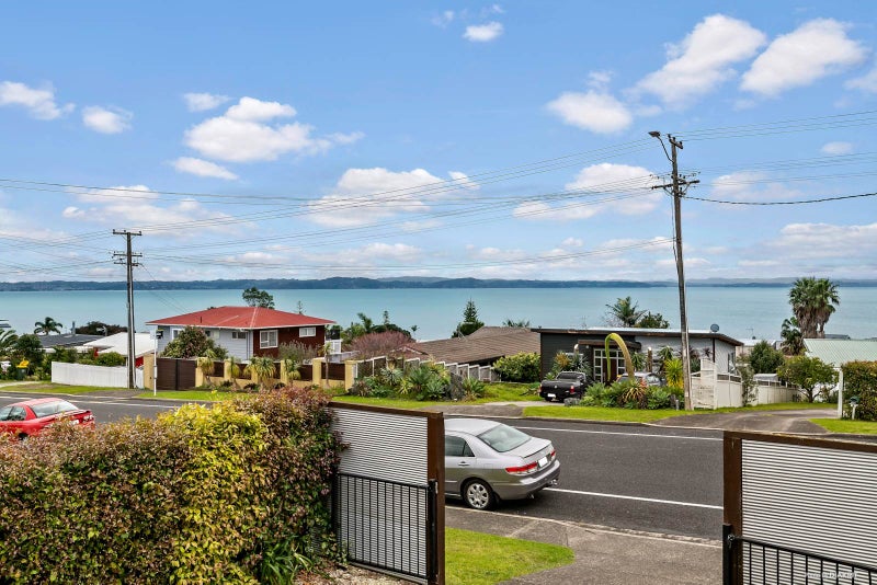 1331 Whangaparaoa Road, Army Bay, Whangaparaoa - Carousel 2
