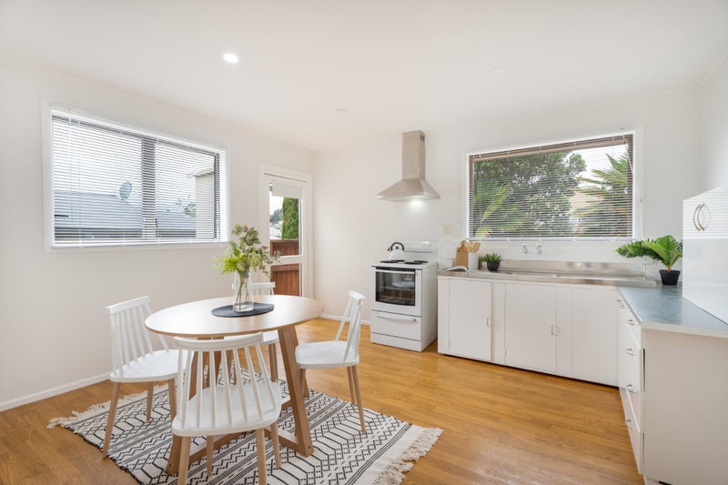 25 Waihemo Street, Waitangirua, Porirua - Carousel 2