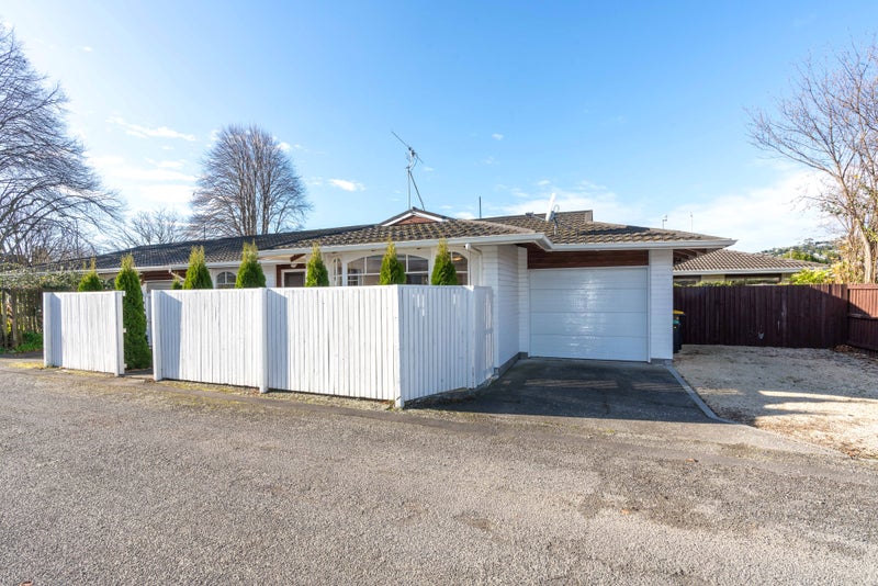 1B Thorrington Lane, Cashmere, Christchurch - Carousel 16