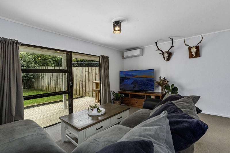 2/11 Robins Road, Judea, Tauranga - Carousel 2