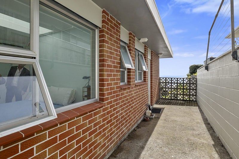 2/31 Findlay Street, Moturoa, New Plymouth - Carousel 16