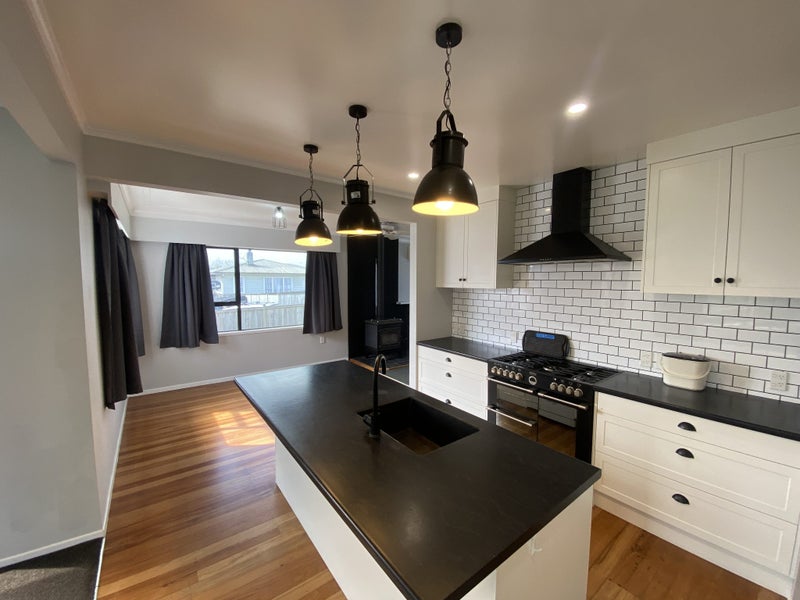 25 Lawrie Avenue, Pukekohe, Pukekohe - Carousel 2