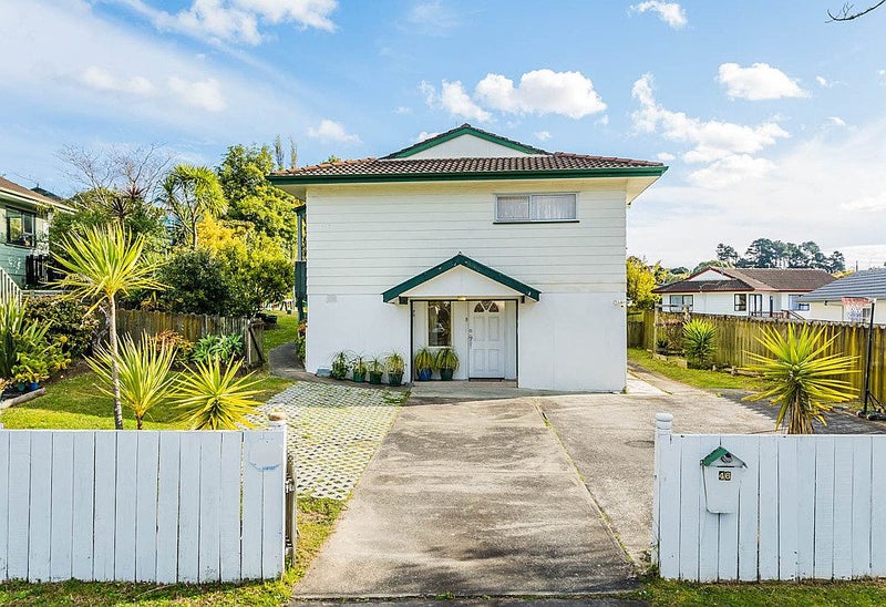 46 Meadowood Drive, Unsworth Heights, Auckland - Carousel 1