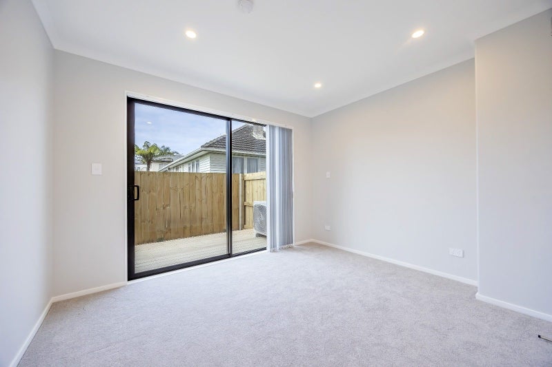 4/84 Kings Road, Panmure, Auckland - Carousel 12