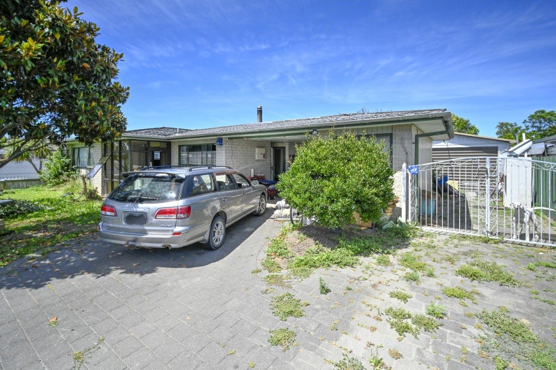 8 Lorne Crescent, Flaxmere, Hastings - Carousel 2