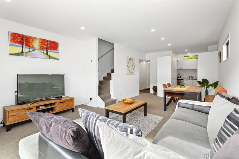 1/7 Handyside Street, Tawa, Wellington - Carousel 2