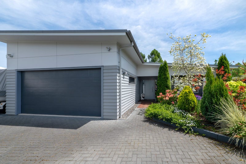 8 Nursery Lane, Taupo - Carousel 2