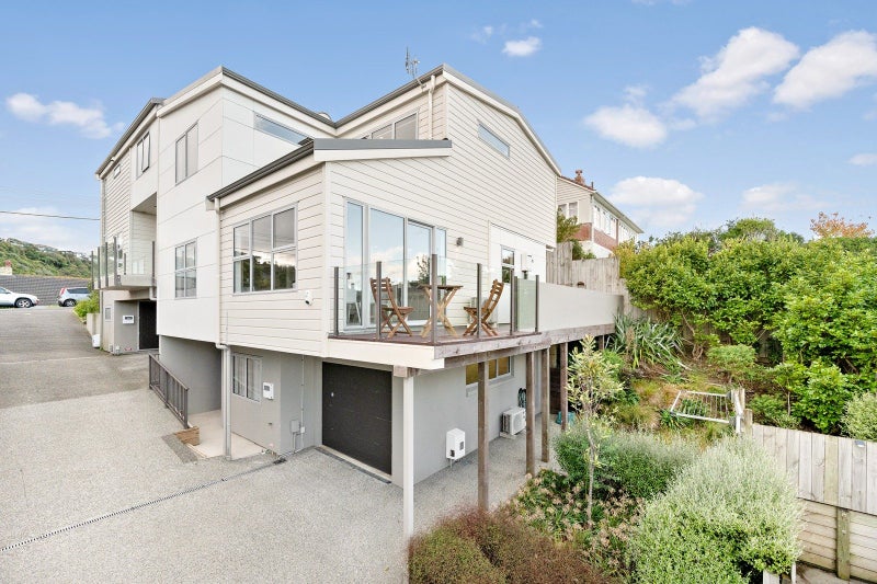 36A Mandalay Terrace, Khandallah, Wellington - Carousel 1