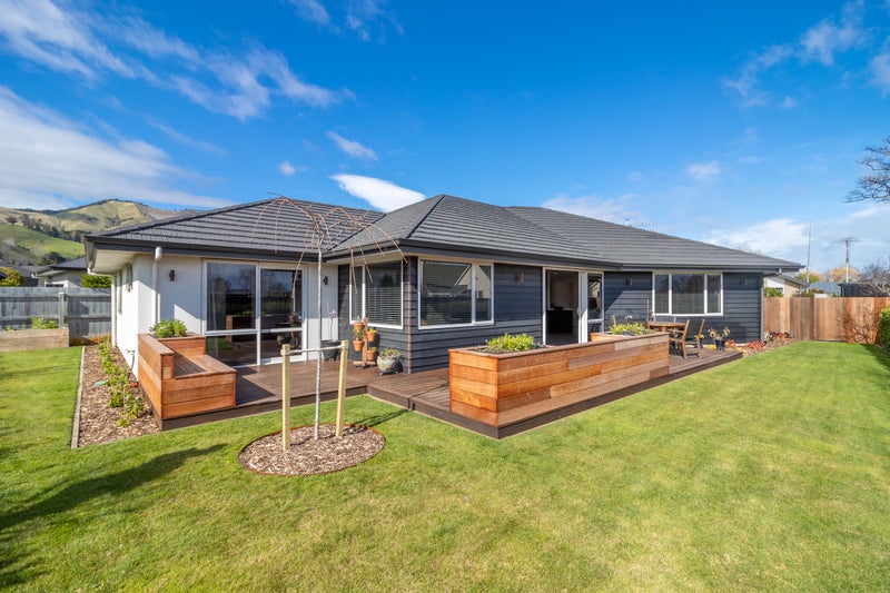 50 Golden Hills Road, Appleby, Richmond - Carousel 1