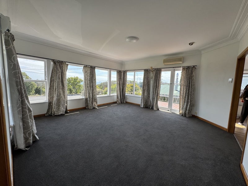 314 East Coast Road, Forrest Hill, Auckland - Carousel 2