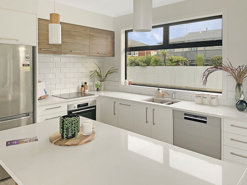 12 Te Ara o Motutawa, Avalon, Lower Hutt - Carousel 2