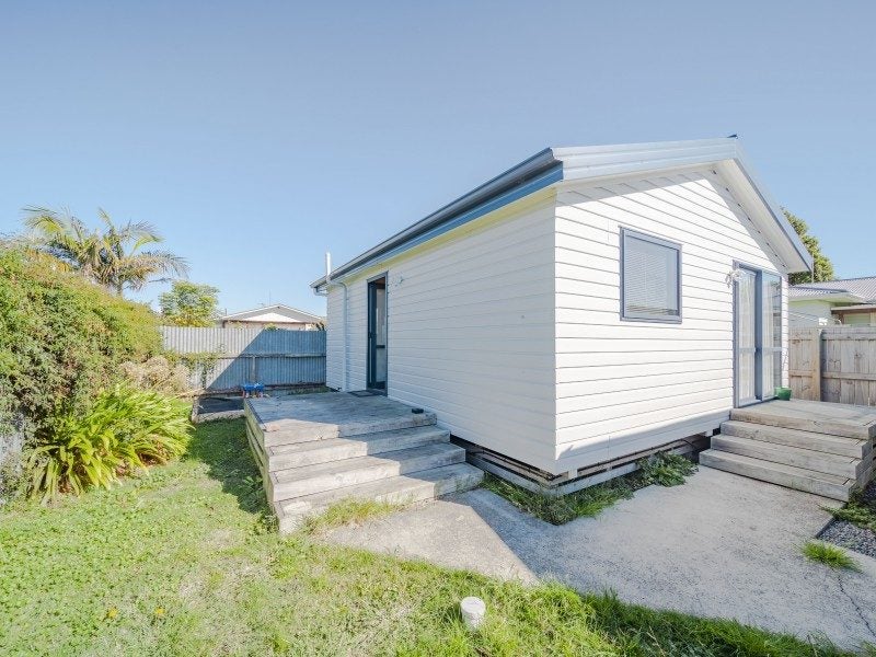 18 Davidson Avenue, Pirimai, Napier - Carousel 1