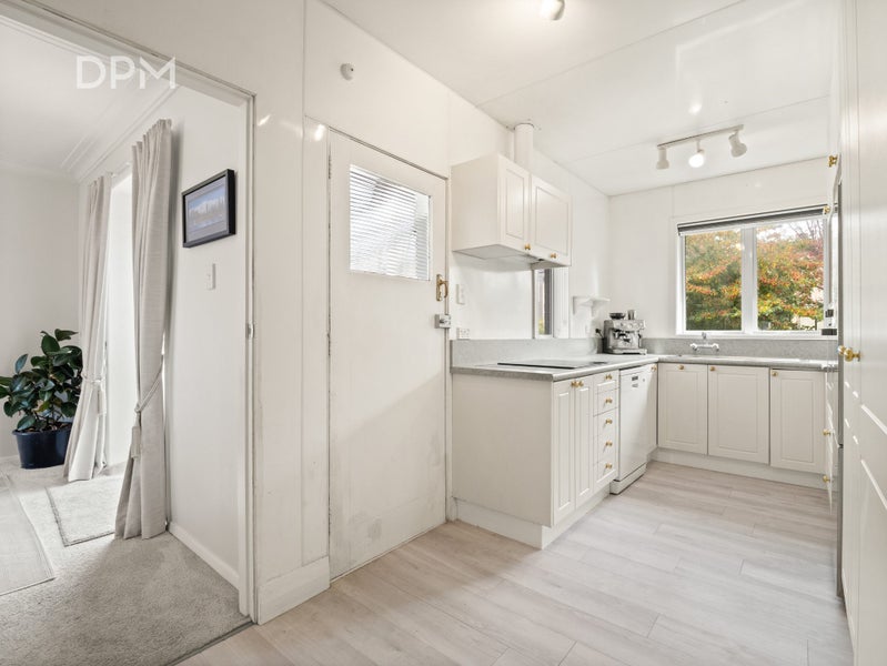 33 Michie Street, Belleknowes, Dunedin - Carousel 2