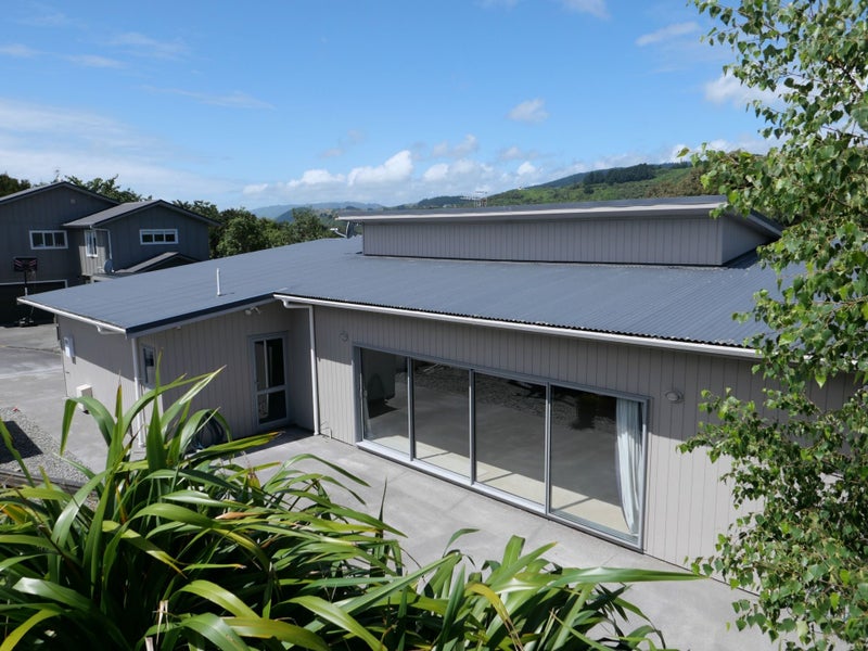17 Charlotte Way, Raumati South, Paraparaumu - Carousel 2