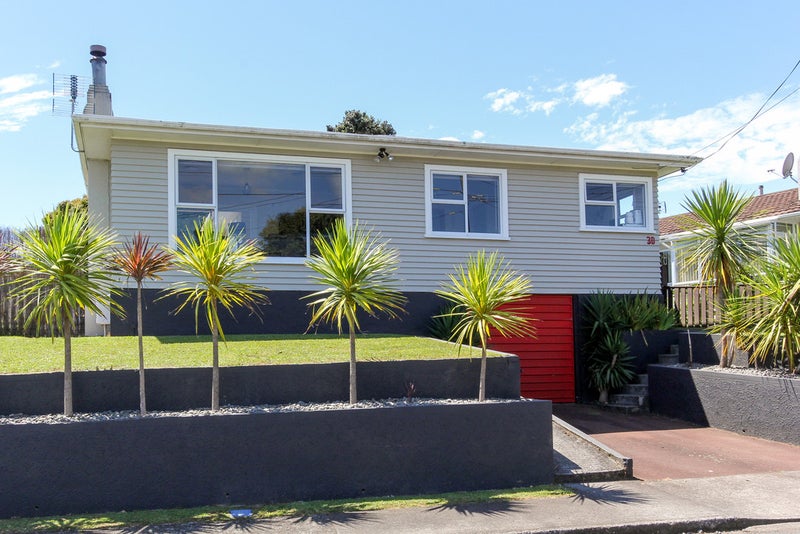 30 Essex Street, Vogeltown, New Plymouth - Carousel 1