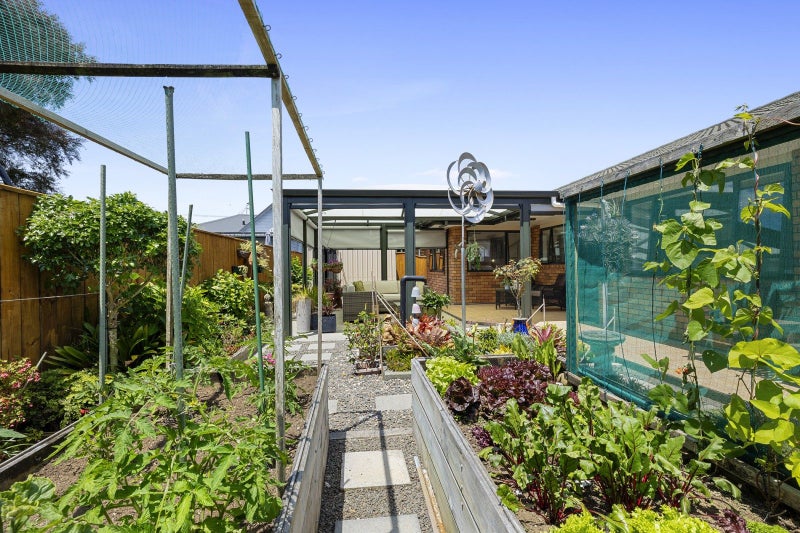 4 David Street, Westown, New Plymouth - Carousel 18