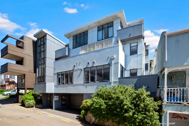 11/7 Hanson Street, Mount Cook, Wellington - Carousel 1