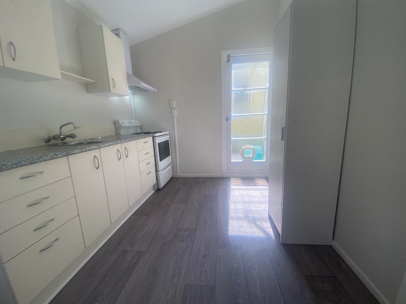 84 Aro Street, Aro Valley, Wellington - Carousel 2