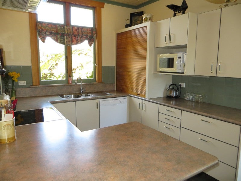 20 Limbrick Street, Terrace End, Palmerston North - Carousel 2