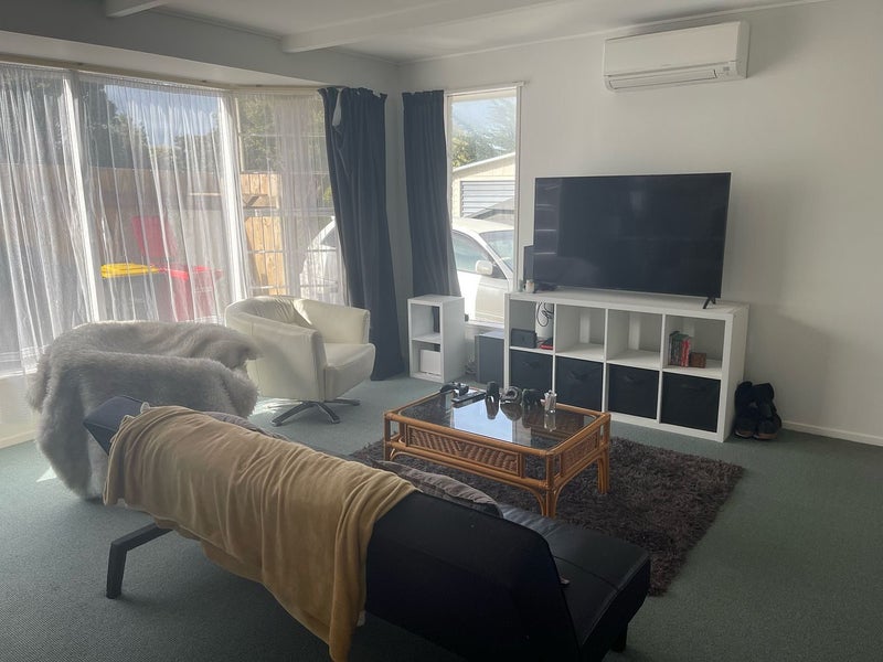 34 Duchess Place, Maupuia, Wellington - Carousel 2