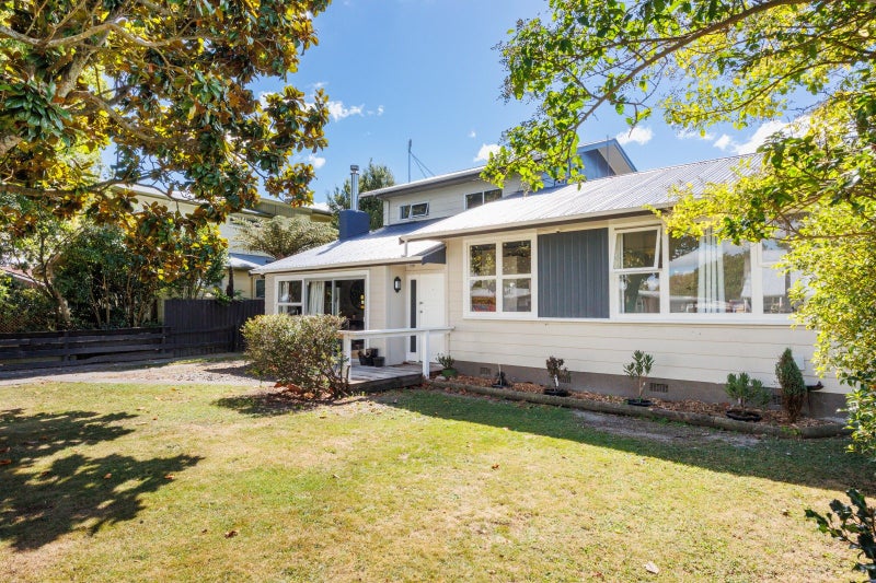 39 Apollo Parade, Milson, Palmerston North - Carousel 2