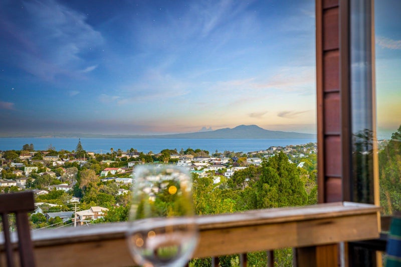 2/194 Glenvar Road, Torbay, Auckland - Carousel 1