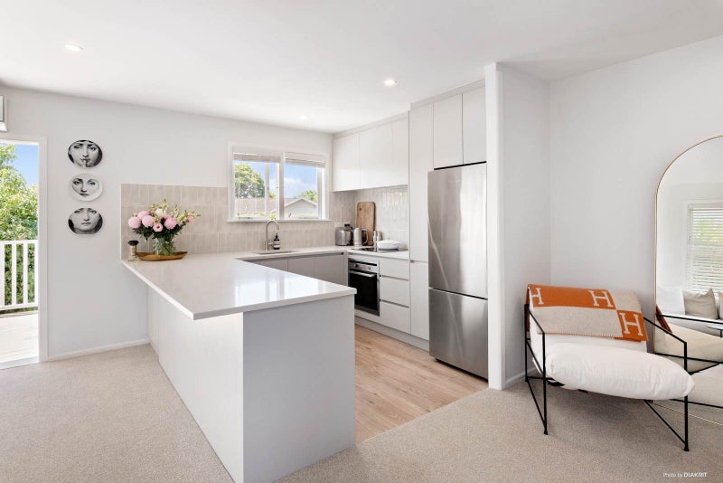 3/4 Bennett Street, Mount Albert, Auckland - Carousel 1