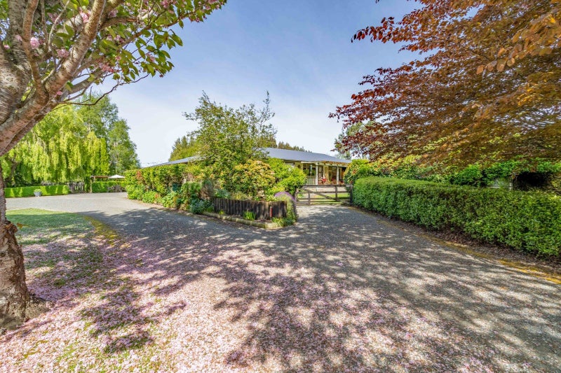 14 Winton Lorneville Highway, Winton, Winton - Carousel 2