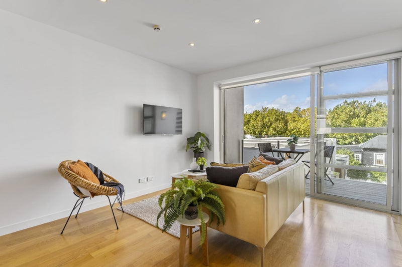 303/19 Surrey Crescent, Grey Lynn, Auckland - Carousel 2