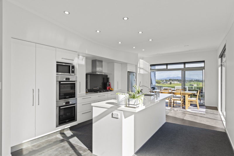 83B Parklands Avenue, Bell Block, New Plymouth - Carousel 2