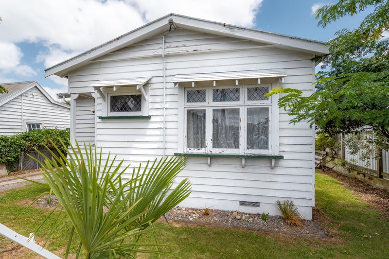 8 Kuripuni Street, Kuripuni, Masterton - Carousel 1