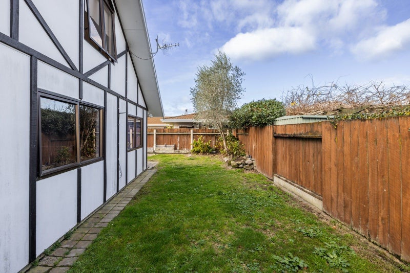 31B Donegal Crescent, Tamatea, Napier - Carousel 11