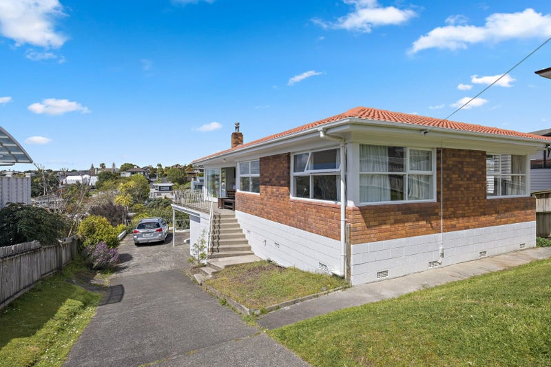 14 Hythe Terrace, Mairangi Bay, Auckland - Carousel 1