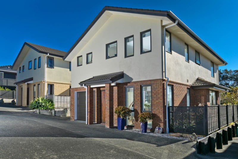 2/31 Orwell Road, Greenhithe, Auckland - Carousel 2