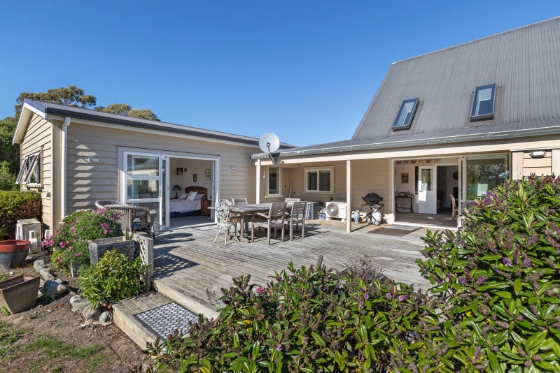 737 Dillons Point Road, Blenheim - Carousel 2