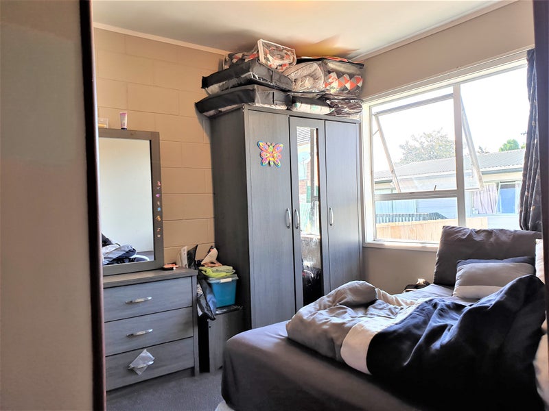 2/54 Lynwood Road, New Lynn, Auckland - Carousel 8