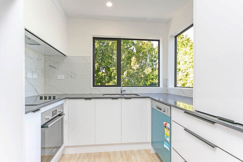 33B Beckenham Avenue, Royal Oak, Auckland - Carousel 2