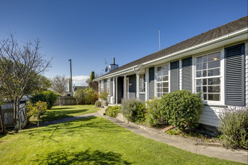 1 James Cook Street, Havelock North, Havelock North - Carousel 20