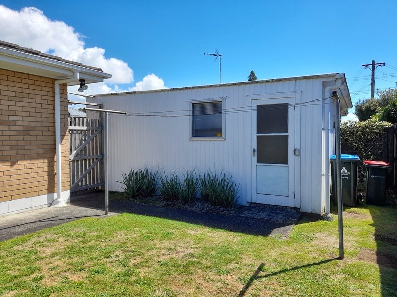 2/22 Coyle Street, Sandringham, Auckland - Carousel 12