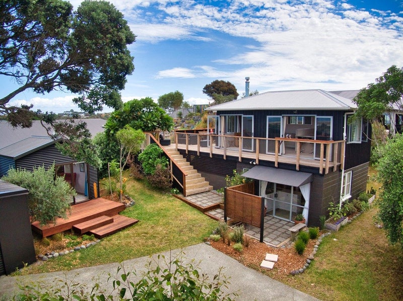 331 Molesworth Drive, Mangawhai Heads, Mangawhai - Carousel 1