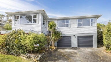 23 Link Road, Newlands, Wellington - Carousel 1