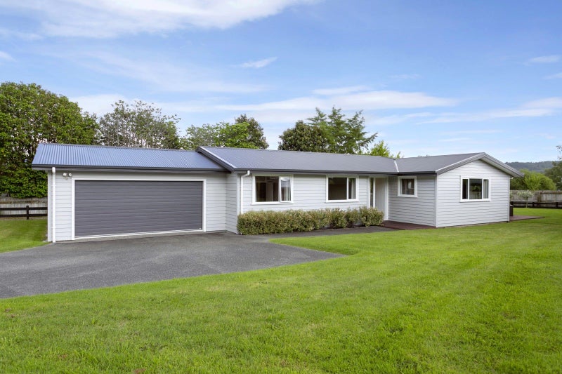 38 Kenrigg Road, Taupo - Carousel 1
