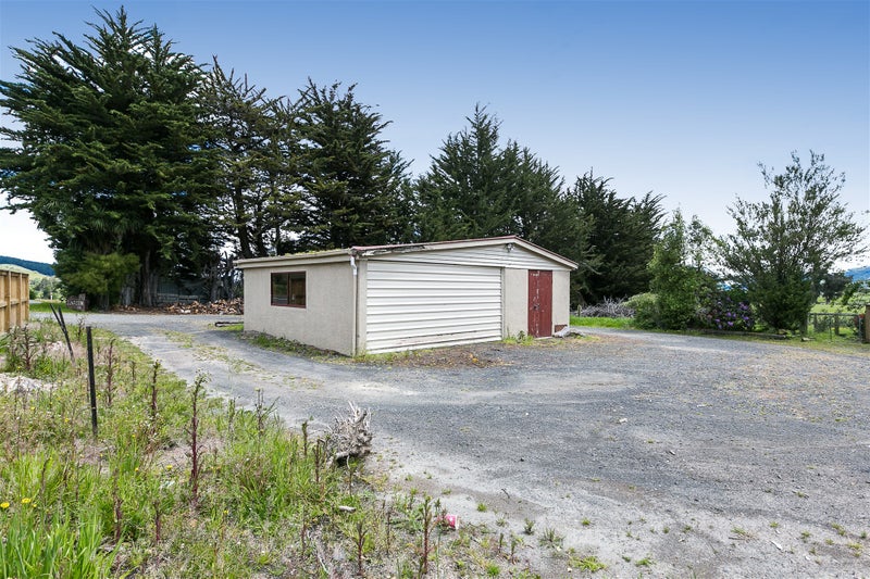 186 Main South Road, East Taieri, Mosgiel - Carousel 32