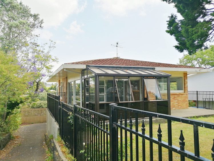 33 Coronation Road, Hillcrest, Auckland - Carousel 14