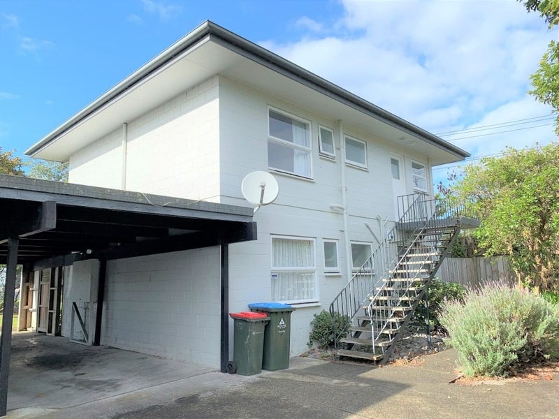 4/2 Mountain View Road, Western Springs, Auckland - Carousel 2