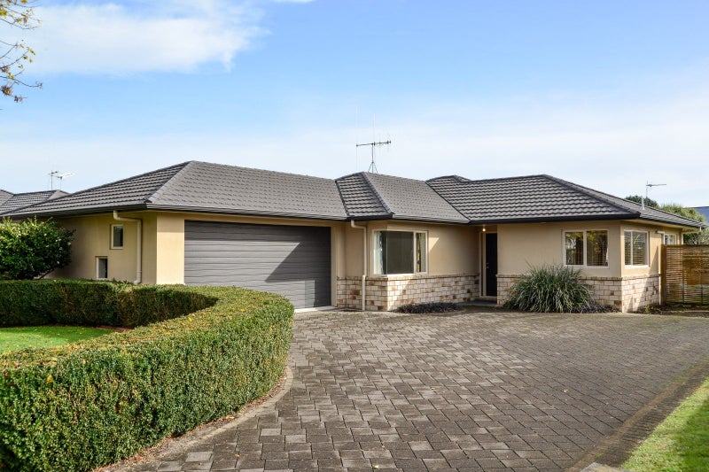 2 Wentworth Drive, Rototuna North, Hamilton - Carousel 2