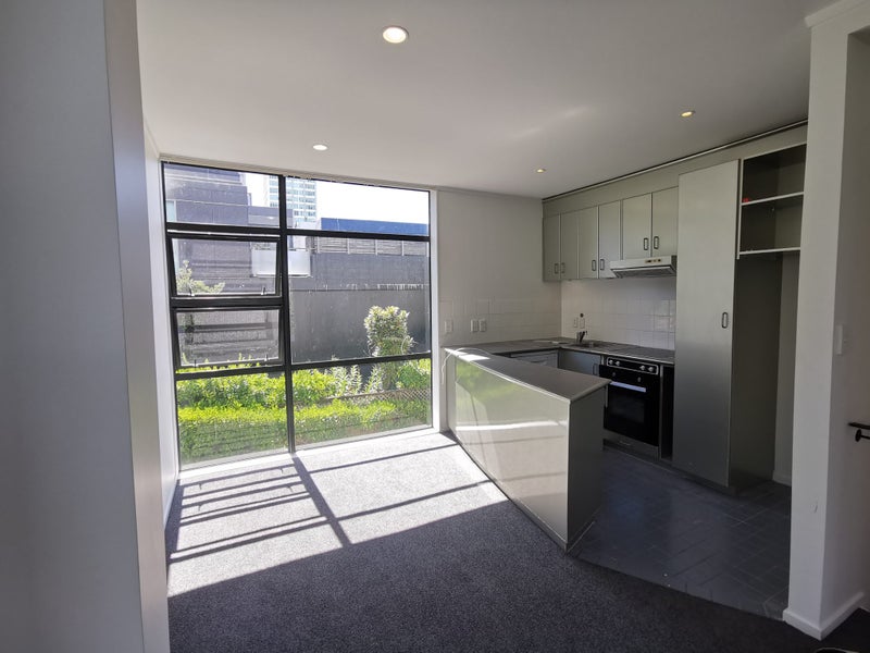 8/35 Northcroft Street, Takapuna, Auckland - Carousel 2
