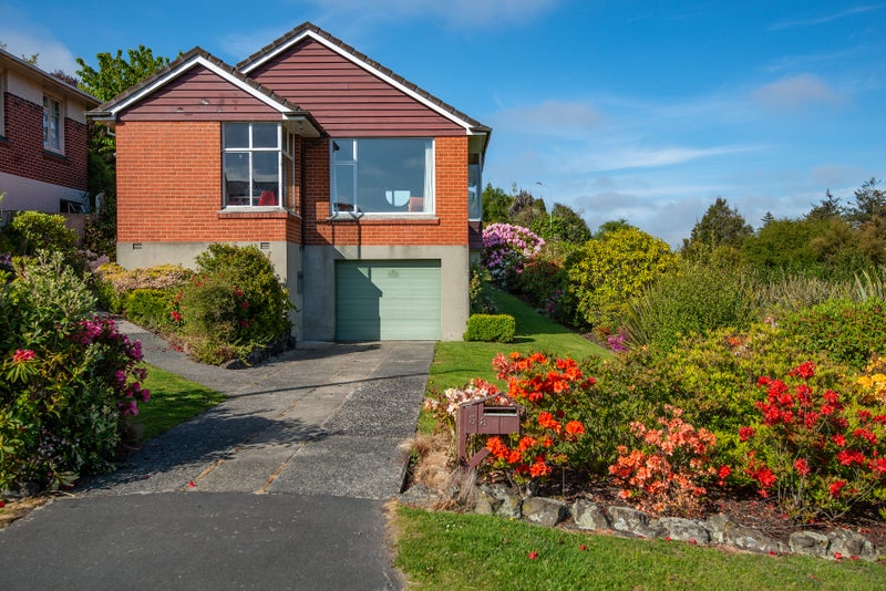 58 Balmacewen Road, Maori Hill, Dunedin - Carousel 1
