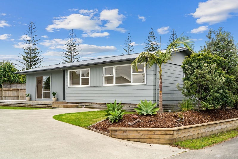1 Bodan Lane, Mangawhai Heads, Mangawhai - Carousel 2