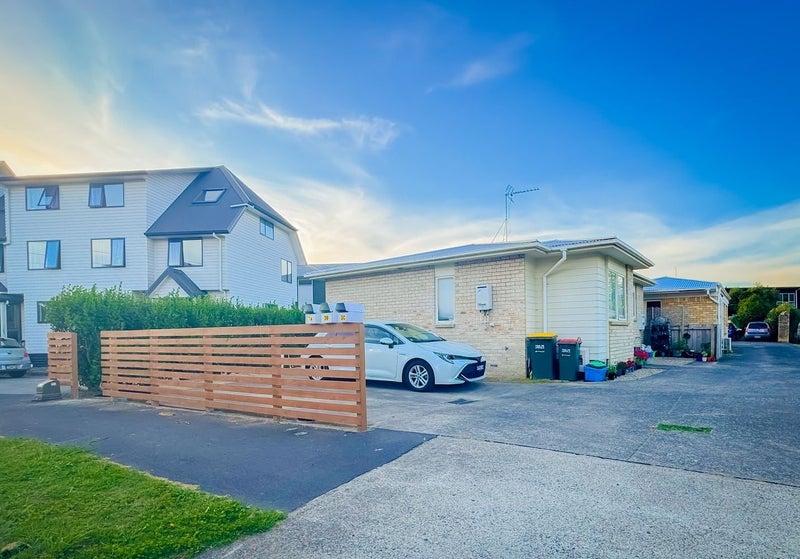 3A Bleakley Place, Hillcrest, Hamilton - Carousel 1